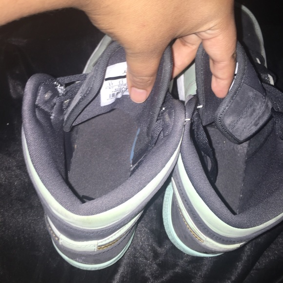 Shoes - Picture 6 of 6